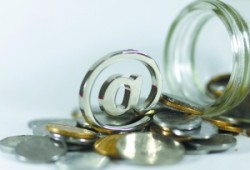 平台二手车贷款全攻略：低息方案+避坑指南，急用先锋贷款app下载